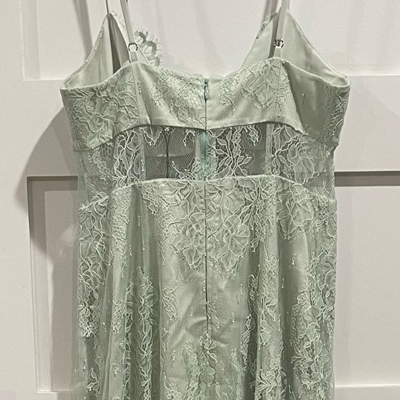 Sinatra Gown - Picture 6 of 6